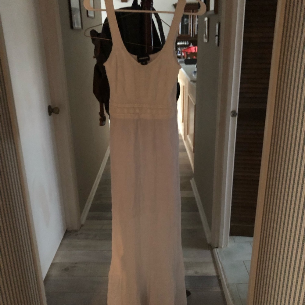 Long white dress, never worn!!